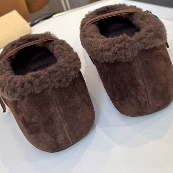 Alaïa Shearling-Lined Mary Jane Flats – Brown Suede - Picture 4 of 4